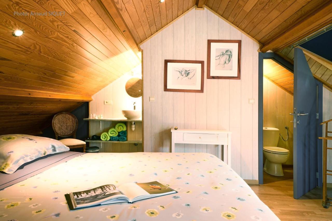 Bed and Breakfast Le Jardin Des Biches Somme-Leuze Exterior foto