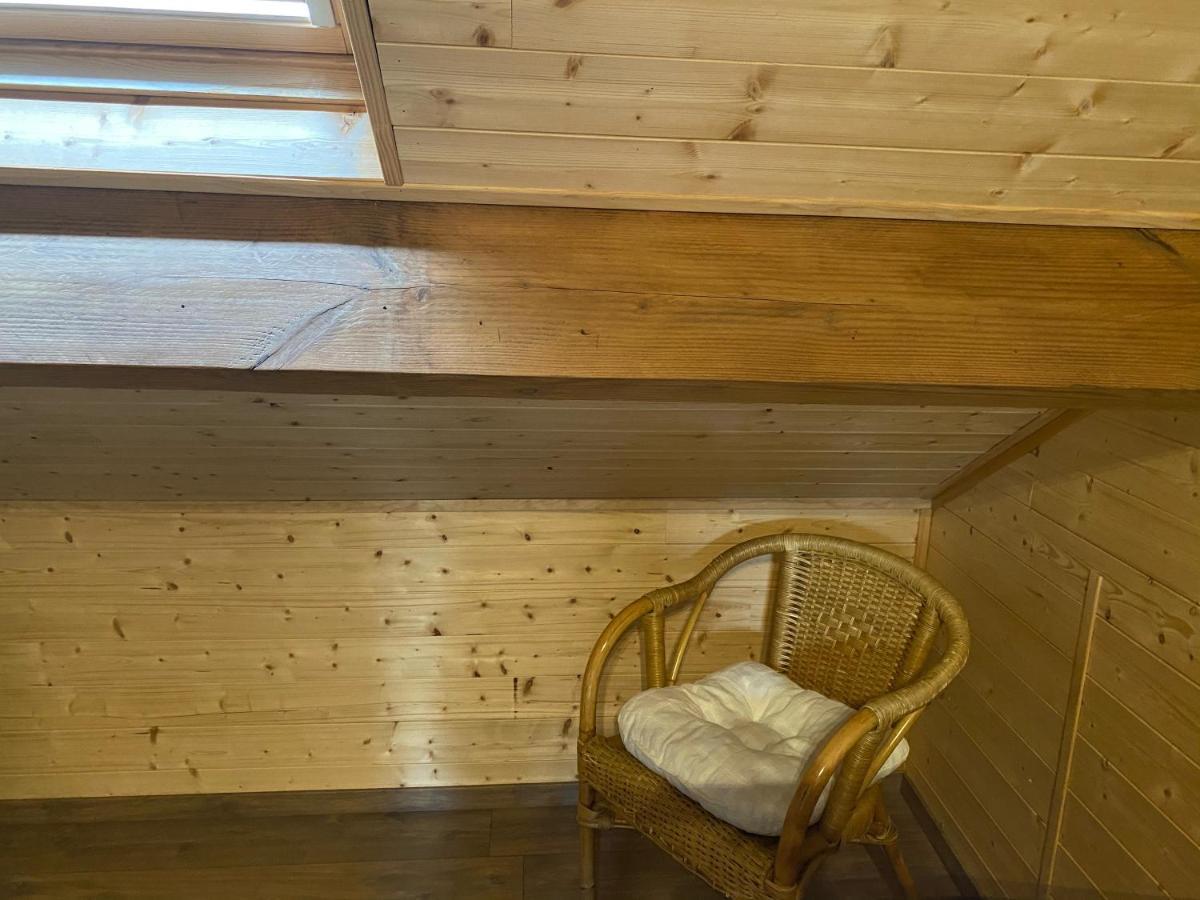 Bed and Breakfast Le Jardin Des Biches Somme-Leuze Exterior foto